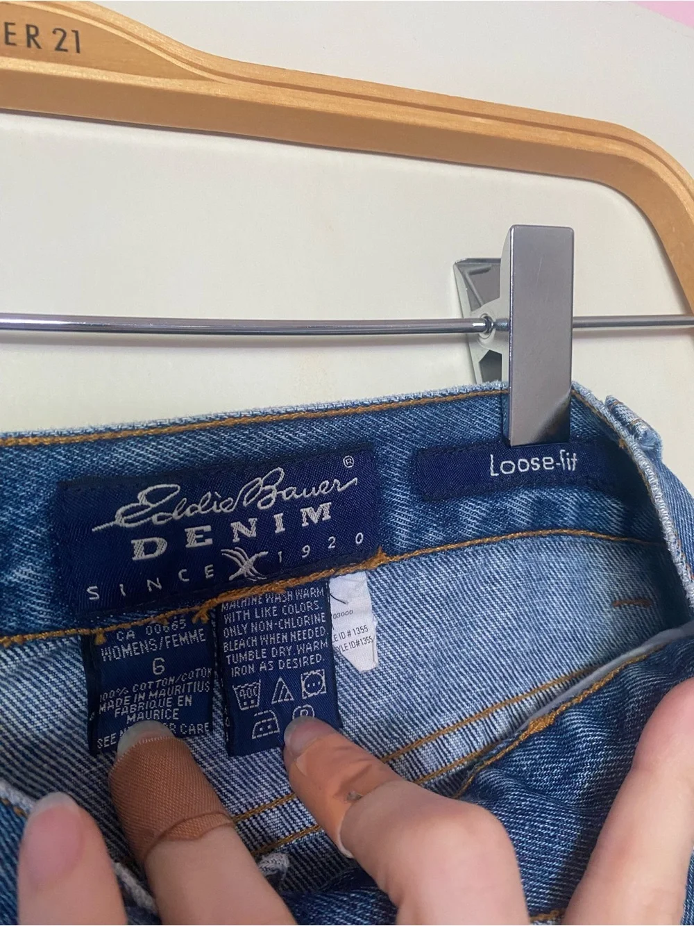 Eddie Bauer Classic Blue High-Waist Denim Shorts size 6
